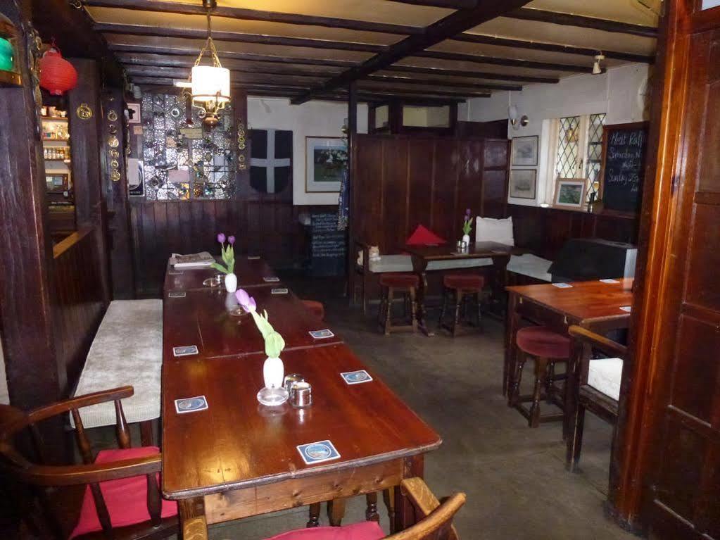 Cornish Arms Inn Port Isaac 2 Miles Pendoggett ภายนอก รูปภาพ